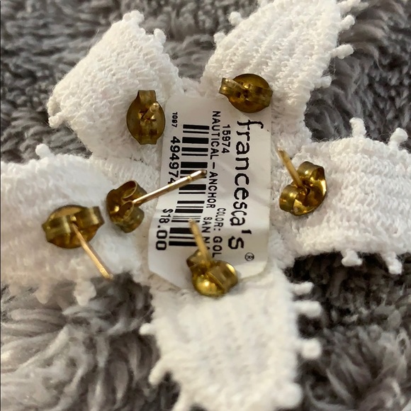 NWT 3 Pairs of Gold Earring Studs - Picture 6 of 6